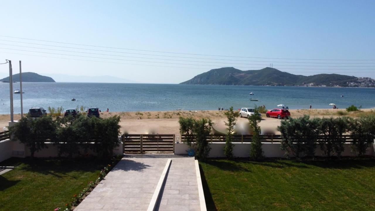 Steleni Seaside Apartments Nea Iraklitsa Bagian luar foto